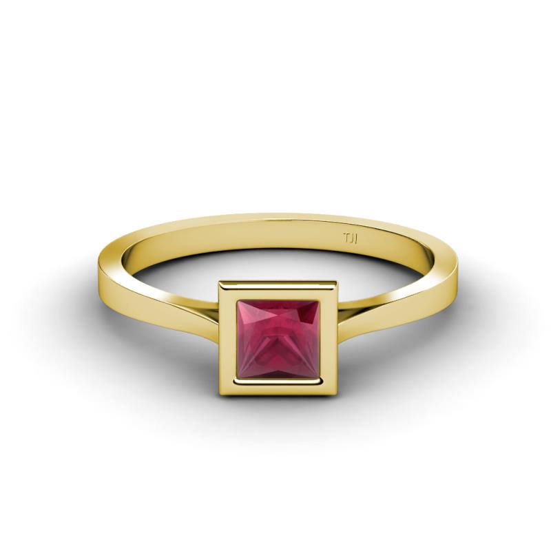 Elcie Princess Cut Rhodolite Garnet Solitaire Engagement Ring 