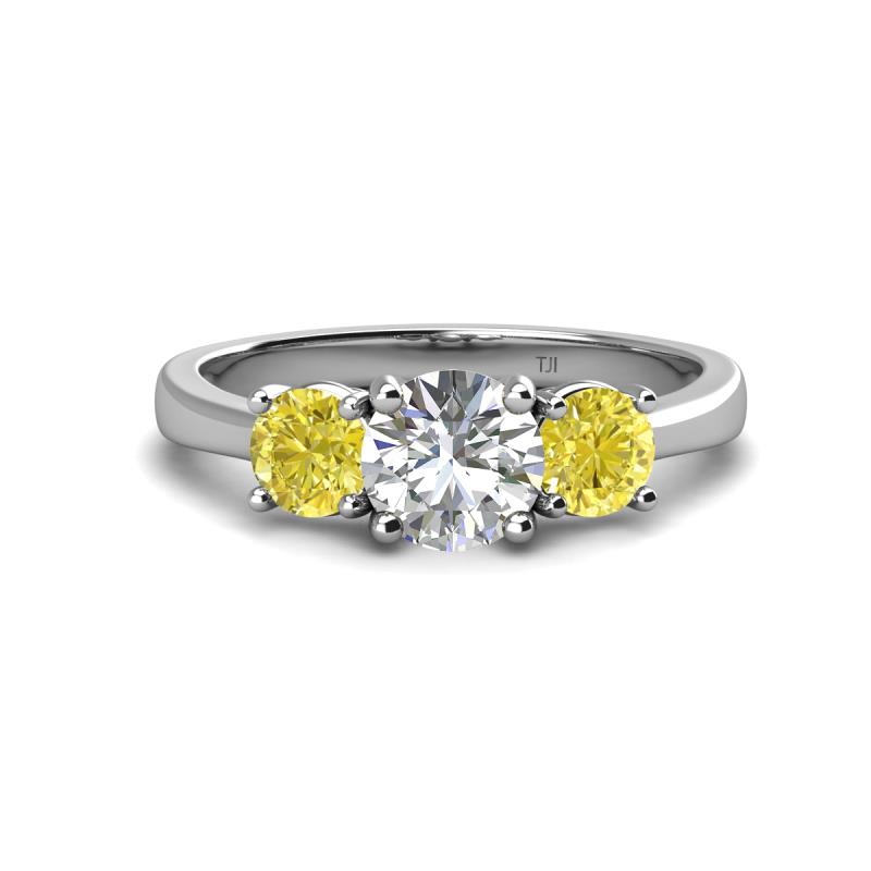 Quyen GIA Certified 2.25 ctw (7.00 mm) Round Natural Diamond and Yellow Diamond Three Stone Engagement Ring 