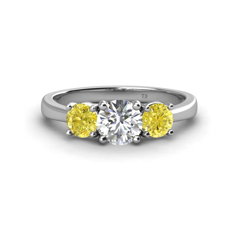 Quyen GIA Certified 2.00 ctw (6.50 mm) Round Natural Diamond and Yellow Diamond Three Stone Engagement Ring 