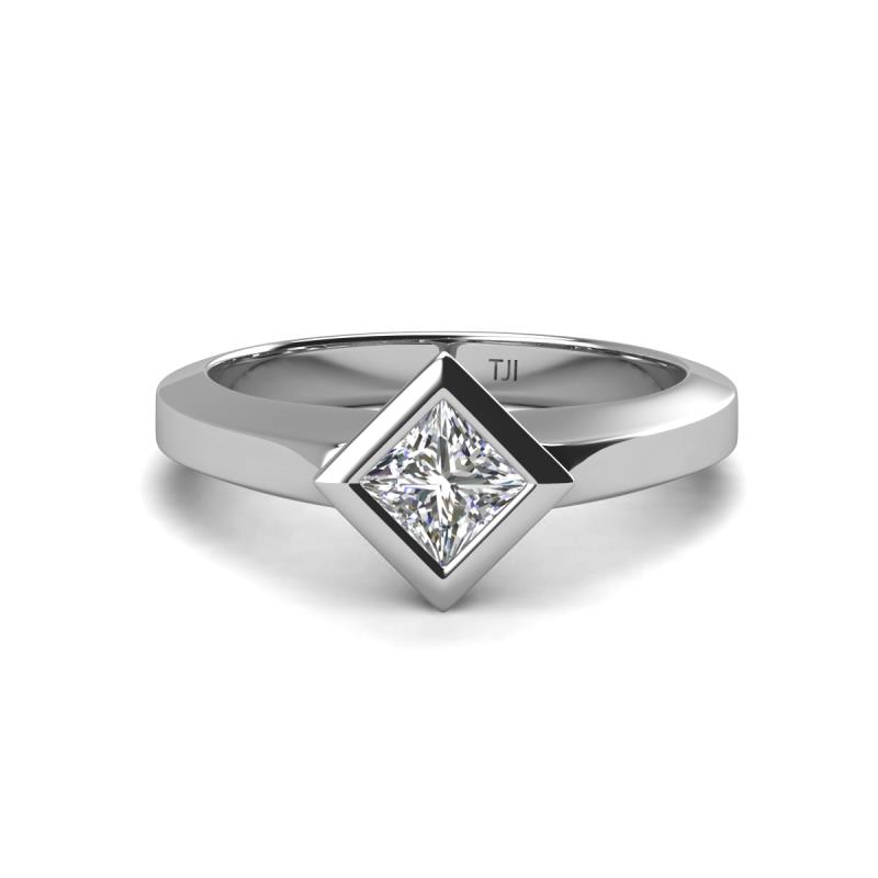 Emilia 1.00 ct IGI Certified Lab Grown Diamond Princess Cut (5.50 mm) Solitaire Engagement Ring 